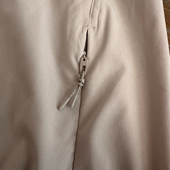 Lululemon Cream Jacket - Picture 8 of 9